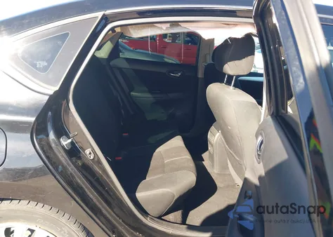 2018 Nissan Sentra S z USA, uszkodzony, nr VIN 3N1AB7AP8JY254844